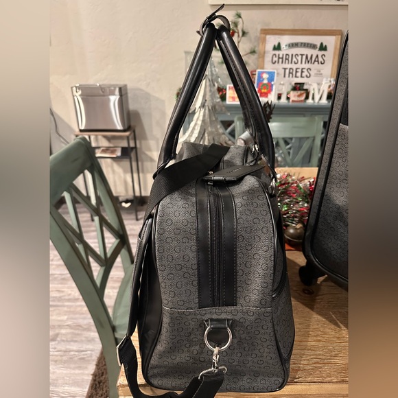 Guess Proposal Luggage Set - Picture 6 of 16